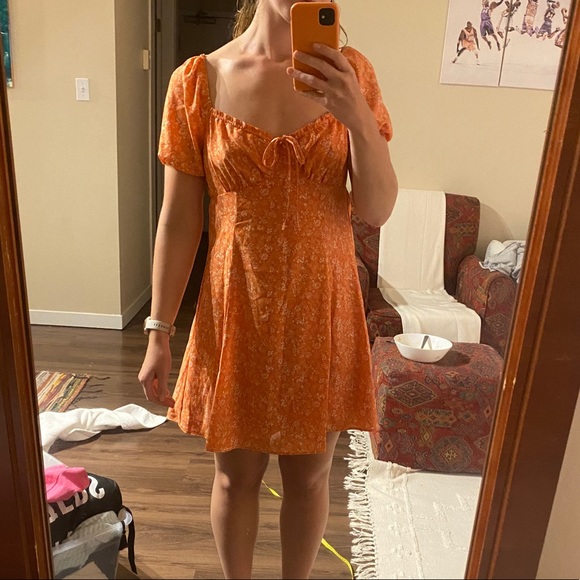 Lush orange flowy beach dress from tobi - Picture 3 of 4